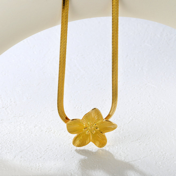 Large Flower Pendant Necklace with Snake Chain – Bold Statement Jewellery