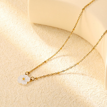 White Shell Peach Blossom Flower Necklace with Gold Bead Chain